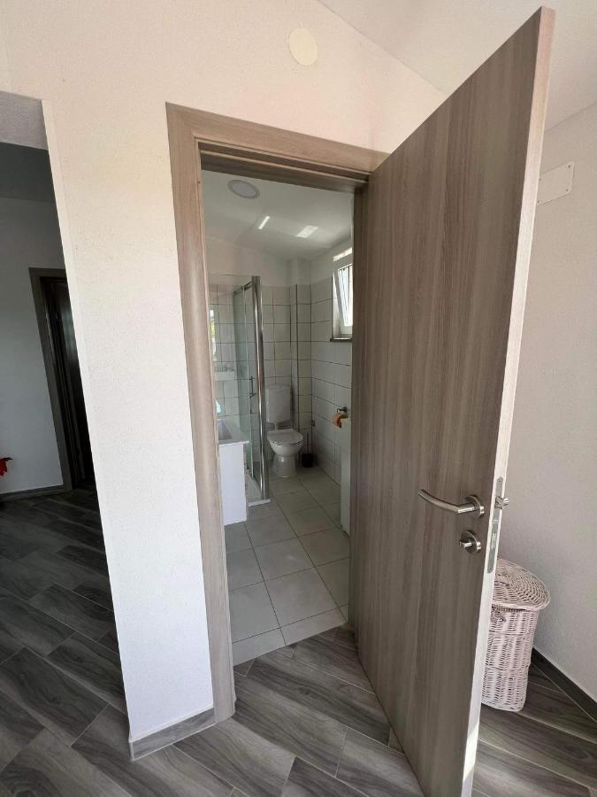 Apartment ˝Soleil˝ Vir Exteriör bild