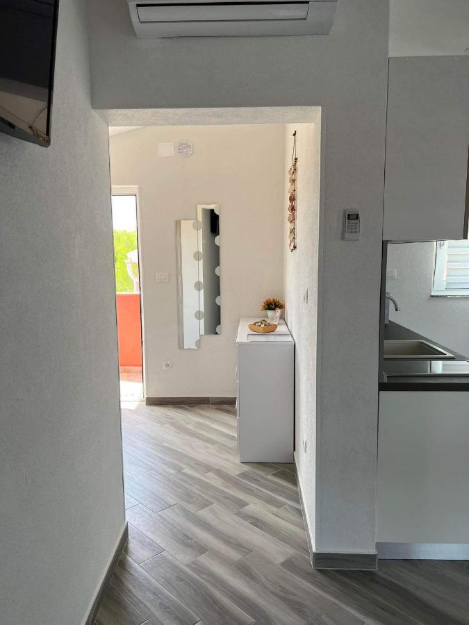 Apartment ˝Soleil˝ Vir Exteriör bild