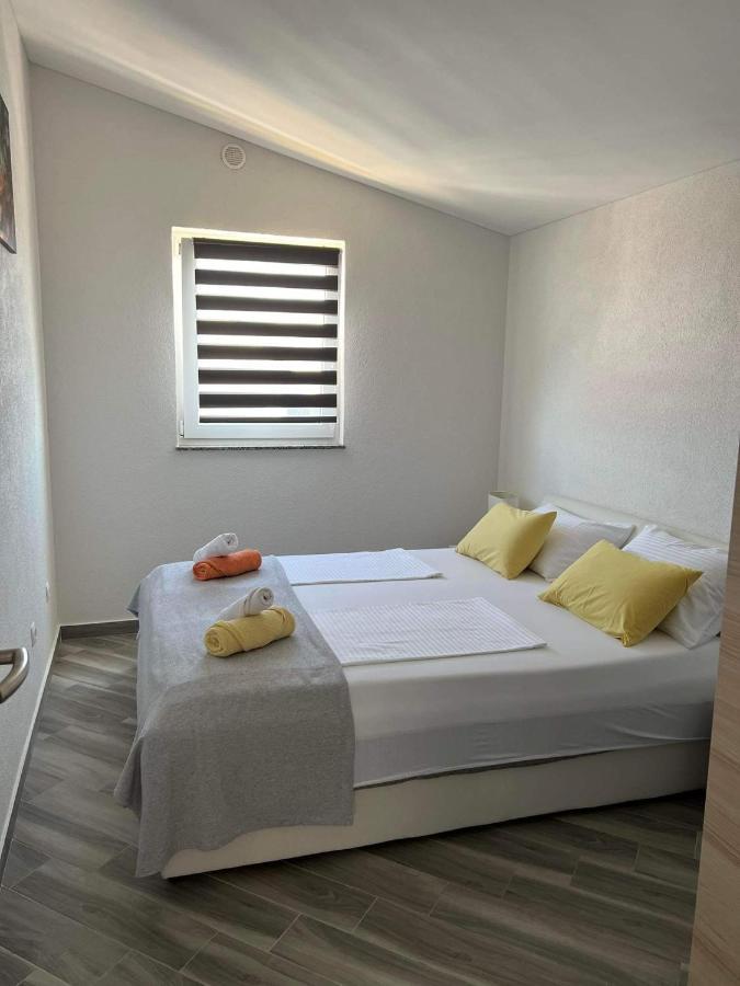 Apartment ˝Soleil˝ Vir Exteriör bild