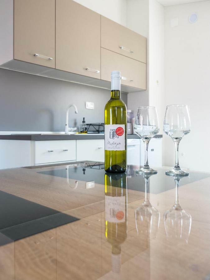 Apartment ˝Soleil˝ Vir Exteriör bild