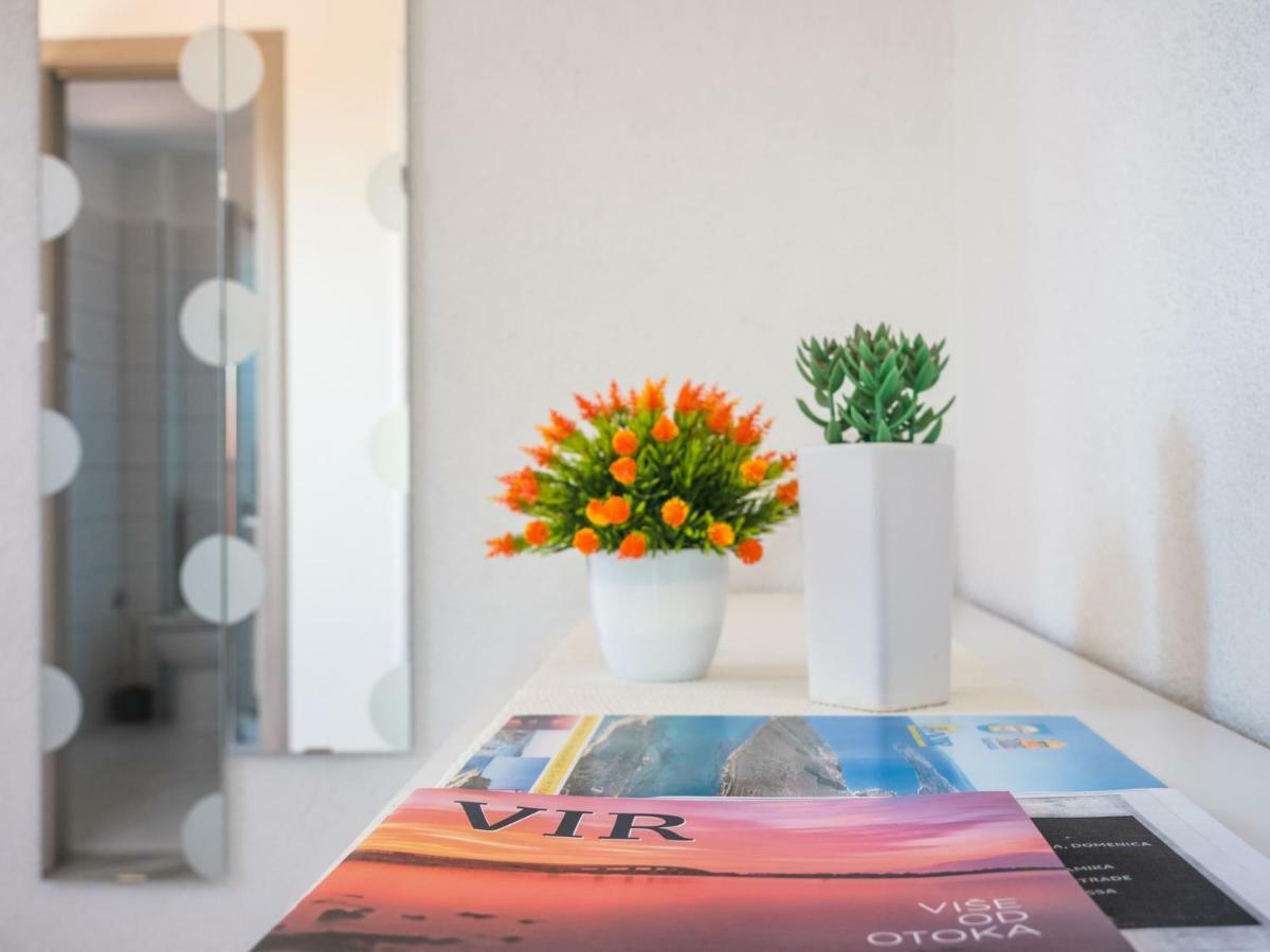Apartment ˝Soleil˝ Vir Exteriör bild