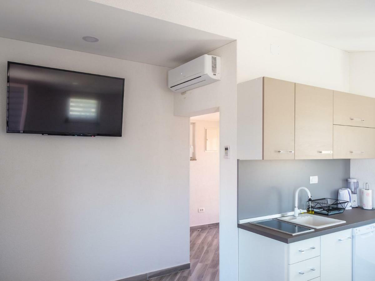 Apartment ˝Soleil˝ Vir Exteriör bild